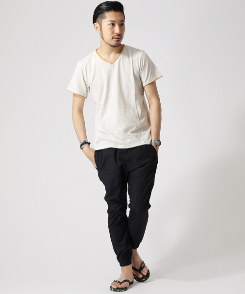 BEAMS（ビームス）の「○BEAMS / WカラーVネックＴシャツ（Tシャツ/カットソー・メンズ・ナチュラル/チャコールグレー/ネイビー・LARGE/MEDIUM/SMALL/X-LARGE）」の13枚目の写真