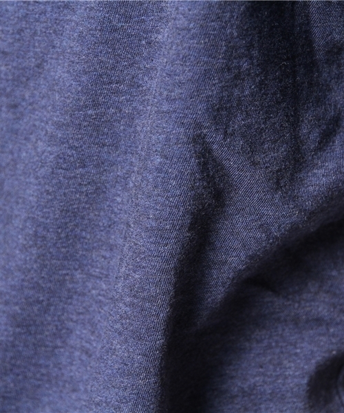 BEAMS（ビームス）の「○BEAMS / WカラーVネックＴシャツ（Tシャツ/カットソー・メンズ・ナチュラル/チャコールグレー/ネイビー・LARGE/MEDIUM/SMALL/X-LARGE）」の5枚目の写真