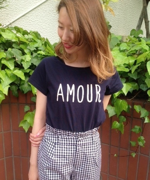 Chico(チコ)の「AMOUR刺繍T(Tシャツ/カットソー・レディース・ホワイト/グレー/ネイビー・FREE)」の3枚目の写真