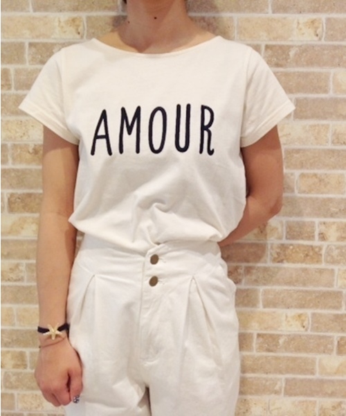 Chico(チコ)の「AMOUR刺繍T(Tシャツ/カットソー・レディース・ホワイト/グレー/ネイビー・FREE)」の2枚目の写真
