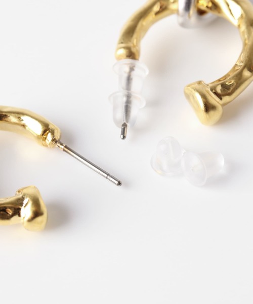 SMELLY（スメリー）の「コンビメッキミニフープピアス（ピアス（両耳用）・レディース・ゴールド系その他・-）」の5枚目の写真