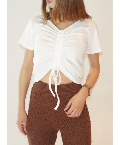 one way（ワンウェイ）の「フロントドロストギャザートップス（Tシャツ/カットソー・レディース・ホワイト/ブラック/ベージュ/ライトグリーン・FREE）」の2枚目の写真