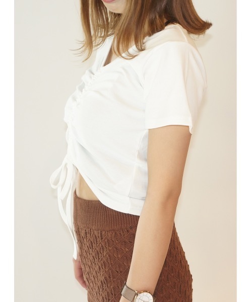 one way（ワンウェイ）の「フロントドロストギャザートップス（Tシャツ/カットソー・レディース・ホワイト/ブラック/ベージュ/ライトグリーン・FREE）」の7枚目の写真