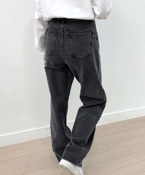 muahmuah（ムーアムーア）の「『muah muah/ムーアムーア』POINT RELAX FIT BLACK JEAN/ポイント リラックスフィット ブラックジーンズ（デニムパンツ・レディース・ブラック・S/M）」の10枚目の写真