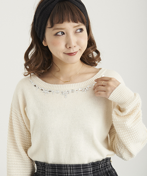 MAJESTIC LEGON（マジェスティックレゴン）の「◇アンゴラ混ビジューＰＯ（ニット/セーター・レディース・アイボリー/ピンク/グレー/ブルー/ブルー系その他・FREE）」の2枚目の写真