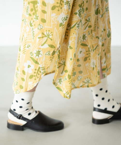 MERLOT（メルロー）の「ボタニカルシャツワンピース（シャツワンピース・レディース・イエロー/ブルー・FREE）」の17枚目の写真