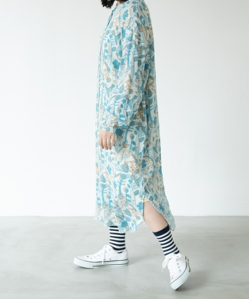 MERLOT（メルロー）の「ボタニカルシャツワンピース（シャツワンピース・レディース・イエロー/ブルー・FREE）」の4枚目の写真