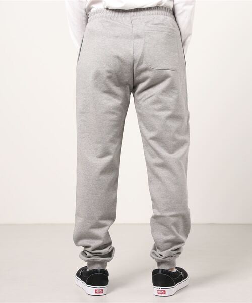 GDC(ジーディーシー)の「LOGO SWEAT PANTS(スウェットパンツ・メンズ・ホワイト/ブラック/グレー・FREE)」の7枚目の写真