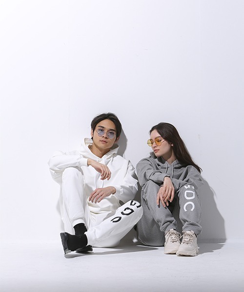 GDC(ジーディーシー)の「LOGO SWEAT PANTS(スウェットパンツ・メンズ・ホワイト/ブラック/グレー・FREE)」の14枚目の写真