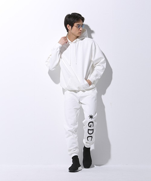 GDC(ジーディーシー)の「LOGO SWEAT PANTS(スウェットパンツ・メンズ・ホワイト/ブラック/グレー・FREE)」の9枚目の写真