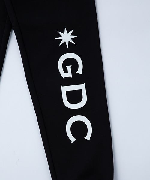 GDC(ジーディーシー)の「LOGO SWEAT PANTS(スウェットパンツ・メンズ・ホワイト/ブラック/グレー・FREE)」の21枚目の写真