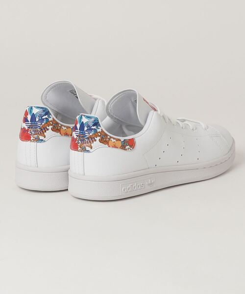 adidas（アディダス）の「スタンスミス [STAN SMITH] アディダスオリジナルス（スニーカー・レディース・ホワイト系その他・25.5cm/22.5cm/26.5cm/25.0cm/24.5cm/22.0cm/23.0cm/23.5cm/24.0cm/26.0cm）」の7枚目の写真