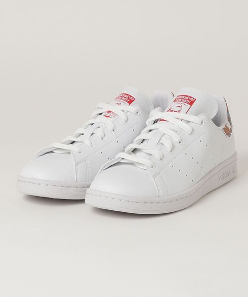 adidas（アディダス）の「スタンスミス [STAN SMITH] アディダスオリジナルス（スニーカー・レディース・ホワイト系その他・25.5cm/22.5cm/26.5cm/25.0cm/24.5cm/22.0cm/23.0cm/23.5cm/24.0cm/26.0cm）」の2枚目の写真