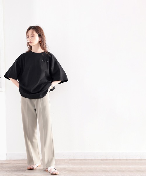 classicalelf（クラシカルエルフ）の「綿100％ オーガニックコットン。月グラフィックプリントで1+（Tシャツ/カットソー・レディース・ホワイト/ブラック/グレイッシュベージュ・MEDIUM/LARGE/X-LARGE）」の5枚目の写真