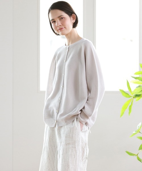 Pao de lo(パオデロ)の「美濃和紙ニット羽織り(ニット/セーター・レディース・チャコールグレー/グレー/オレンジ・9号/7号)」の3枚目の写真