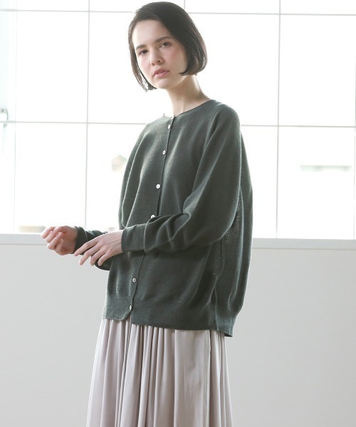 Pao de lo(パオデロ)の「美濃和紙ニット羽織り(ニット/セーター・レディース・チャコールグレー/グレー/オレンジ・9号/7号)」の2枚目の写真