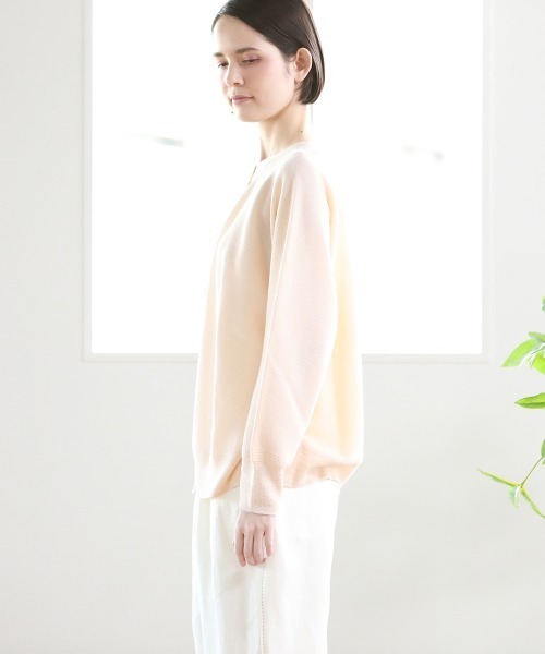 Pao de lo(パオデロ)の「美濃和紙ニット羽織り(ニット/セーター・レディース・チャコールグレー/グレー/オレンジ・9号/7号)」の4枚目の写真