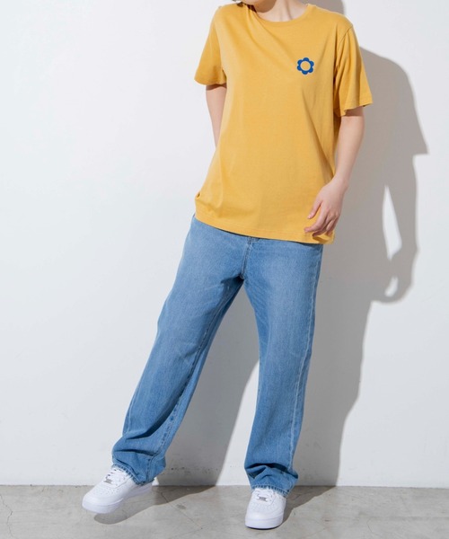 WEGO（ウィゴー）の「WEGO/ワンポイントflowerロゴTシャツ（Tシャツ/カットソー・レディース・イエロー/グリーン・SMALL/MEDIUM/LARGE/X-LARGE）」の9枚目の写真