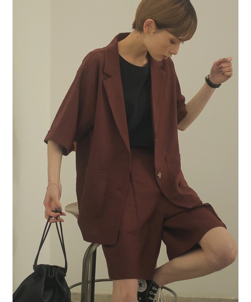 rem closet（レムクローゼット）の「リネンブレンドハーフスリーブジャケット（テーラードジャケット・レディース・ベージュ/ブラウン・S）」の2枚目の写真
