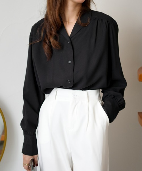 ABITOKYO(アビトーキョー)の「ボリュウーム袖開襟シャツ(シャツ/ブラウス・レディース・ホワイト/ブルー/ブラック・S/M/L)」の2枚目の写真