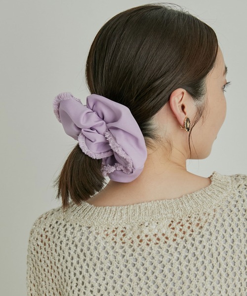 VIS（ビス）の「フリンジビッグシュシュ（シュシュ・レディース・ベージュ/カーキ/パープル系その他・FREE）」の3枚目の写真