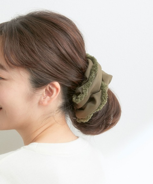 VIS（ビス）の「フリンジビッグシュシュ（シュシュ・レディース・ベージュ/カーキ/パープル系その他・FREE）」の11枚目の写真