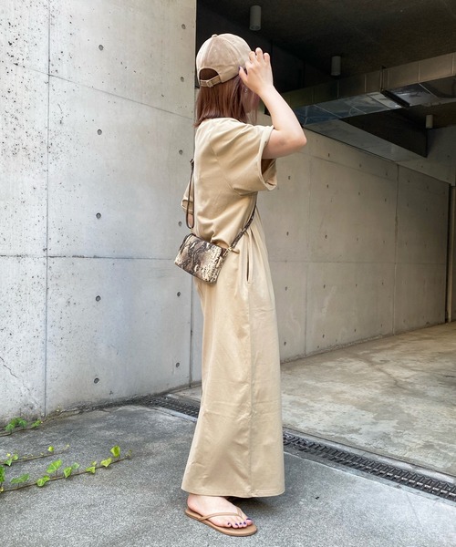 DouDou（ドゥドゥ）の「【WEB限定】半袖カットワンピース（ワンピース・レディース・ブラック/グレー/ベージュ・FREE）」の6枚目の写真