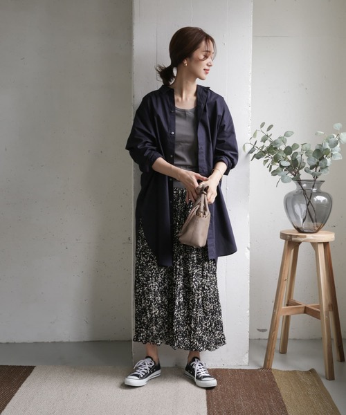 URBAN RESEARCH DOORS(アーバンリサーチドアーズ)の「コットンビッグシャツ(シャツ/ブラウス・レディース・ネイビー/ライトグレー/ストライプ・ONE)」の10枚目の写真