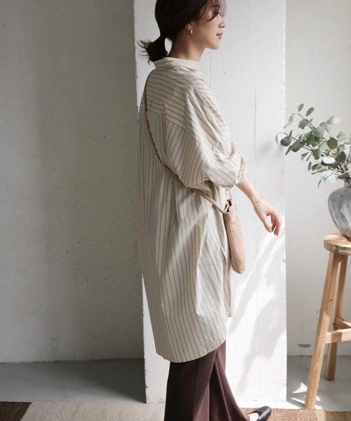 URBAN RESEARCH DOORS(アーバンリサーチドアーズ)の「コットンビッグシャツ(シャツ/ブラウス・レディース・ネイビー/ライトグレー/ストライプ・ONE)」の13枚目の写真