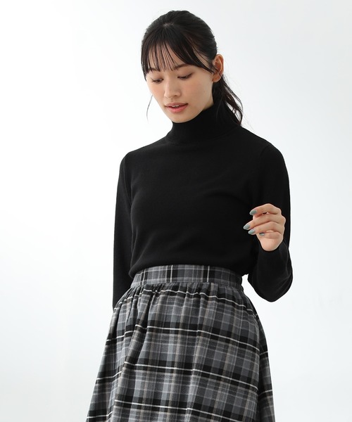 Honeys（ハニーズ）の「あったかタートルネック（ニット/セーター・レディース・ブラック/ブルー/モカ/ホワイト系その他/グレー系その他/ブラウン系その他/アイボリー・LL/S/M/L）」の3枚目の写真