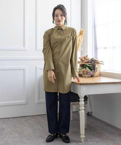 clear（クリア）の「バックギャザーオーバーサイズシャツ（シャツ/ブラウス・レディース・ブラック/オフホワイト/カーキ・F）」の14枚目の写真