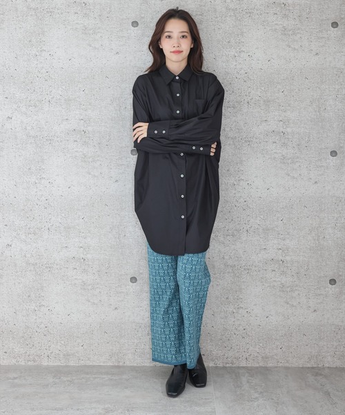 clear（クリア）の「バックギャザーオーバーサイズシャツ（シャツ/ブラウス・レディース・ブラック/オフホワイト/カーキ・F）」の21枚目の写真