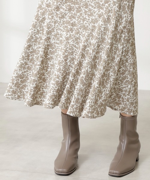 N.（N. Natural Beauty Basic）（エヌエヌナチュラルビューティーベーシック）の「◆フラワープリントペプラムスカート（スカート・レディース・ホワイト系その他/ブラック系その他・MEDIUM）」の14枚目の写真