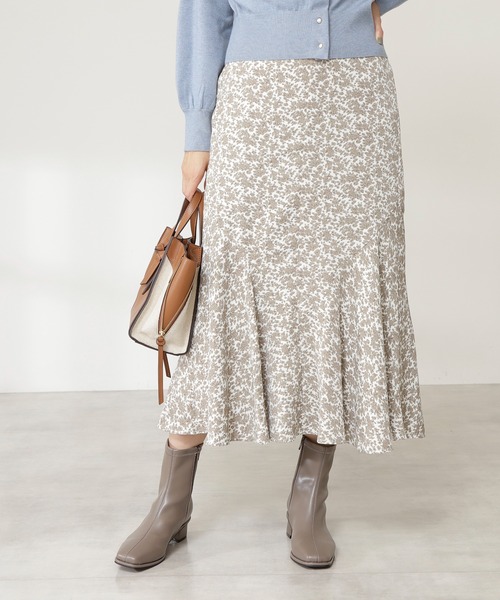 N.（N. Natural Beauty Basic）（エヌエヌナチュラルビューティーベーシック）の「◆フラワープリントペプラムスカート（スカート・レディース・ホワイト系その他/ブラック系その他・MEDIUM）」の3枚目の写真