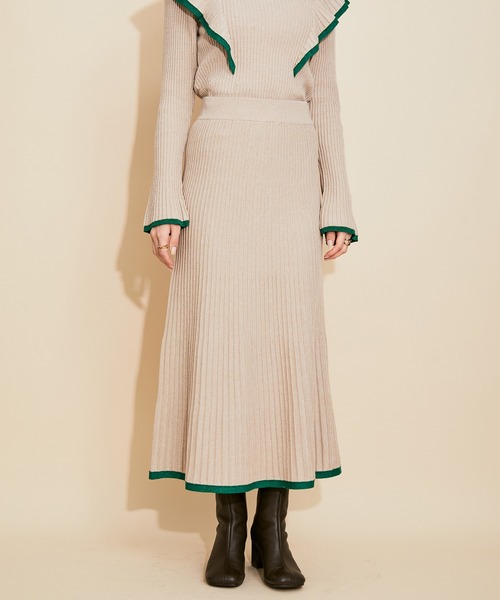 MADEMOISELLE ROPE'(マドモアゼル ロペ)の「【セットアップ対応】ラメフリルリブニットスカート(スカート・レディース・ベージュ/ラベンダー・38)」の2枚目の写真
