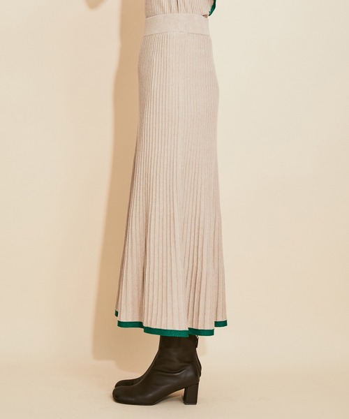 MADEMOISELLE ROPE'(マドモアゼル ロペ)の「【セットアップ対応】ラメフリルリブニットスカート(スカート・レディース・ベージュ/ラベンダー・38)」の15枚目の写真