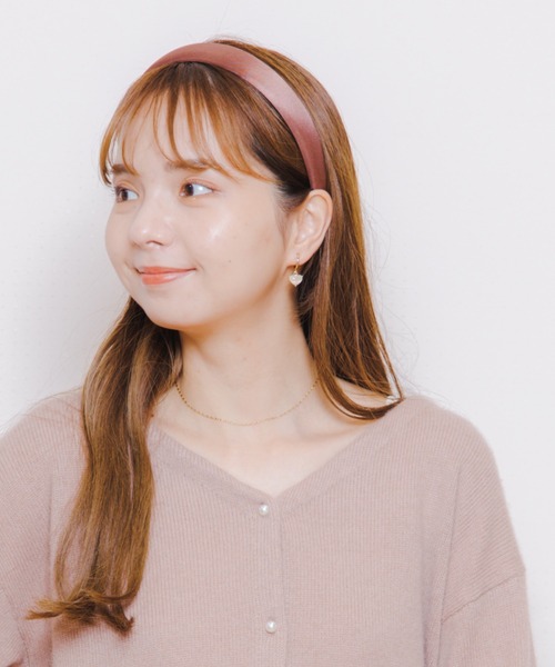 flower(フラワー)の「パーリーヘアバンド(カチューシャ・レディース・ブラウン/ダークブラウン・FREE)」の6枚目の写真