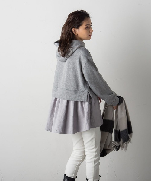 socolla（ソコラ）の「【socolla】裏起毛ティアードドッキングパーカー（パーカー・レディース・ブラック/グレー/レッド/グリーン・M）」の12枚目の写真