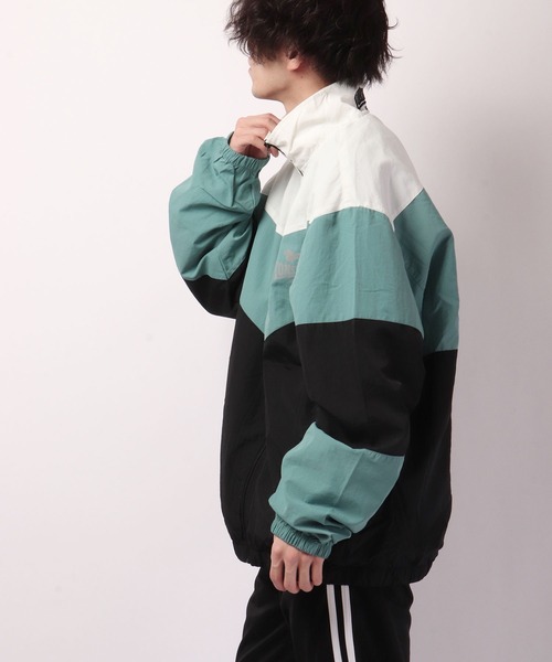 STONE  ナイロンジャケット　ネイビー 総裏メッシュ 2025年最新】STONE ISLAND カラー：ネイビー系 ナイロン