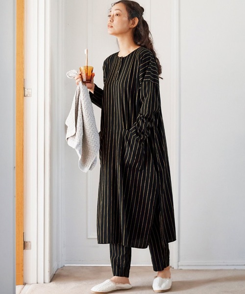 and myera（アンド マイラ）の「ａｎｄ　ｍｙｅｒａストライプのナイトウェア（ルームウェア/パジャマ・レディース・ブラック系その他・MEDIUM/LARGE/X-LARGE/SMALL）」の5枚目の写真