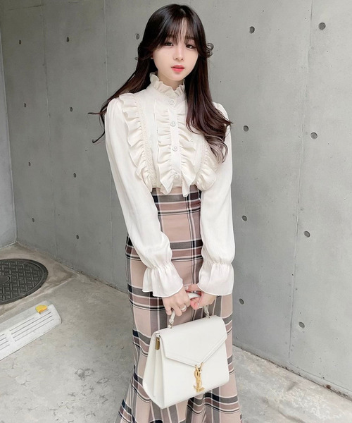 titty＆Co. PETIT by poyo（ティティーアンドコープティバイポヨ）の「【titty&Co.PETIT by POYO】スタンドカラーパールフリルブラウス（シャツ/ブラウス・レディース・アイボリー・FREE）」の3枚目の写真