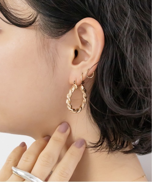 RANDA（ランダ）の「ツイストフープピアス（ピアス（両耳用）・レディース・ゴールド/シルバー・FREE）」の10枚目の写真