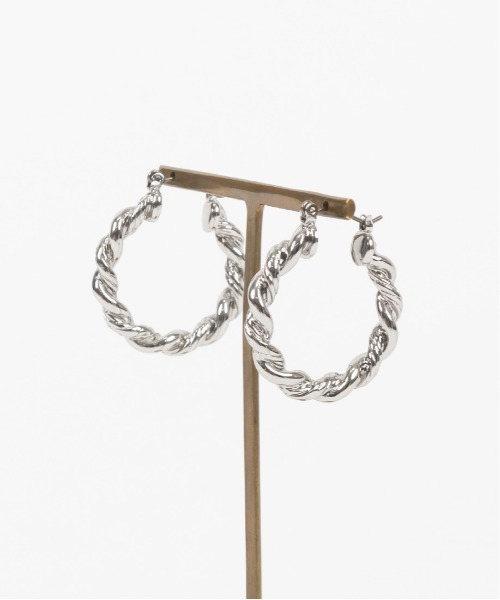 RANDA（ランダ）の「ツイストフープピアス（ピアス（両耳用）・レディース・ゴールド/シルバー・FREE）」の5枚目の写真