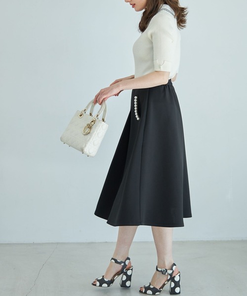 tocco closet（トッコ　クローゼット）の「ポケットパール付きダイバータックフレアスカート（スカート・レディース・ブラック/ベージュ/ネイビー・M）」の12枚目の写真