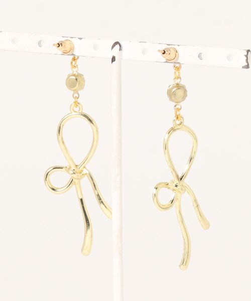 tone(トーン)の「【maru】ビジューリボンピアス(MA)(ピアス(両耳用)・レディース・シルバー/ゴールド・FREE)」の3枚目の写真