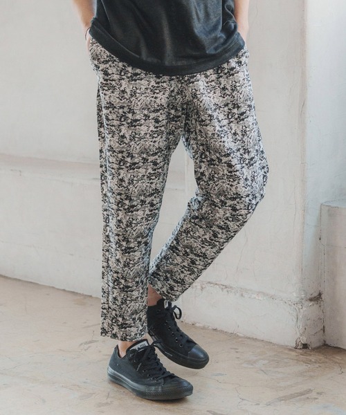 CAMBIO（カンビオ）の「mp9933-Digital Camouflage Jogger Pants パンツ（その他パンツ・メンズ・ブラック/ネイビー/オリーブ・M/L/S）」の4枚目の写真
