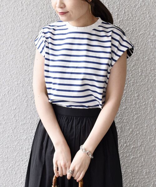 SHIPS（シップス）の「ALBINI オーガニックコットンボーダープルオーバー◆（Tシャツ/カットソー・レディース・ブラック/ベージュ/ブルー・ONE SIZE）」の3枚目の写真