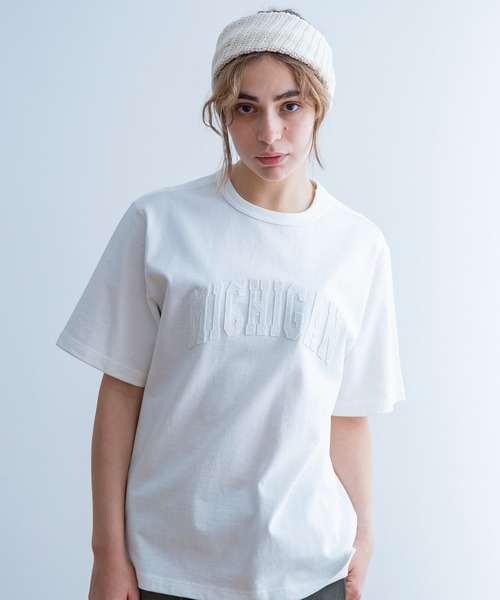 Universal Style Wear(ユニバーサルスタイルウェア)の「Universal Style Wear フェルト カレッジ Tシャツ(Tシャツ/カットソー・メンズ・ネイビー/ブラック/オフホワイト/ブルーグレー・X-LARGE/LARGE/MEDIUM)」の2枚目の写真