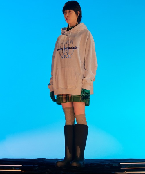 ISTKUNST（イストクンスト）の「【nice ghost club】3GHOST LOGO HOODIE / ナイスゴーストクラブ ３ゴースト ロゴ フーディー（パーカー・メンズ・ライトグレー/ブラック/パープル・MEDIUM/LARGE）」の21枚目の写真