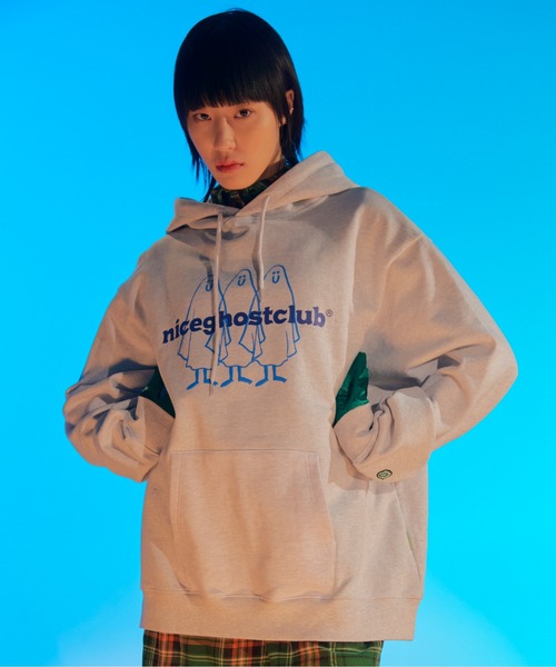 ISTKUNST（イストクンスト）の「【nice ghost club】3GHOST LOGO HOODIE / ナイスゴーストクラブ ３ゴースト ロゴ フーディー（パーカー・メンズ・ライトグレー/ブラック/パープル・MEDIUM/LARGE）」の19枚目の写真